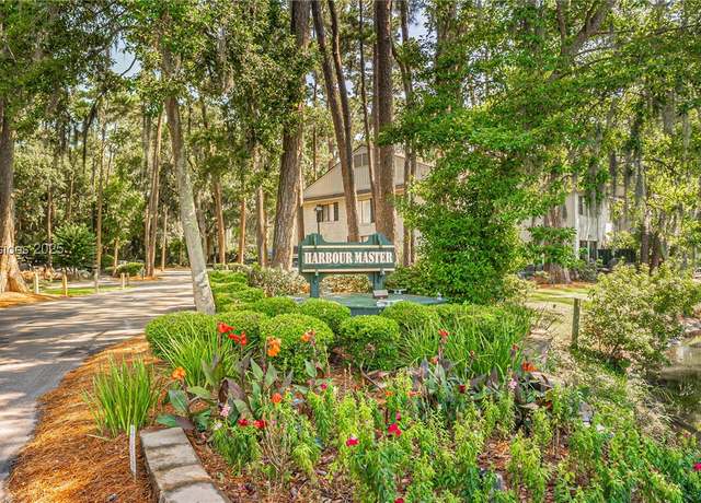Property at 90 Gloucester Rd #1005, Hilton Head Island, SC 29928, 2 beds, 2.5 baths