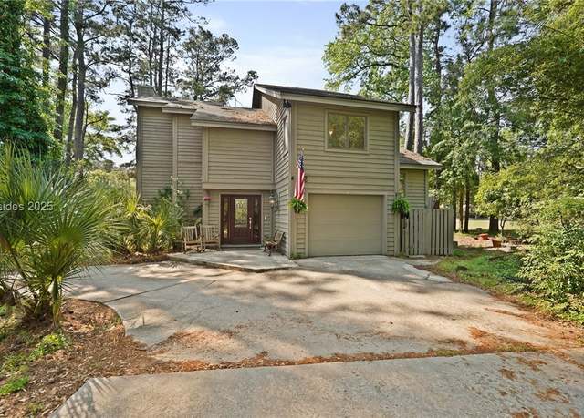 Property at 52 Cordillo Pkwy, Hilton Head Island, SC 29928, 3 beds, 3.5 baths