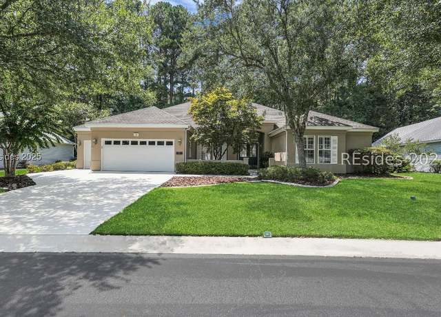 Property at 13 Preacher Ct, Bluffton, SC 29909, 2 beds, 2.5 baths