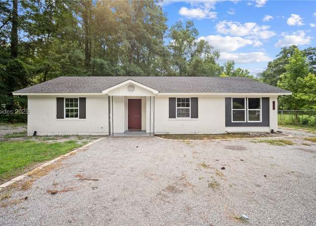 Property at 612 Old House Rd, Ridgeland, SC 29936, 3 beds, 2 baths