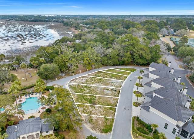 Property at 10 Grandview Ct #8, Hilton Head Island, SC 29926, 4 beds, 3.5 baths