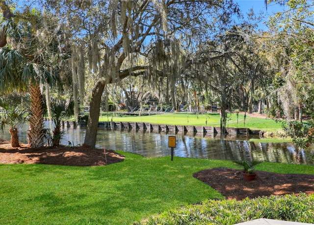 Property at 20 Turnberry Ln, Hilton Head Island, SC 29928, 5 beds, 5.5 baths