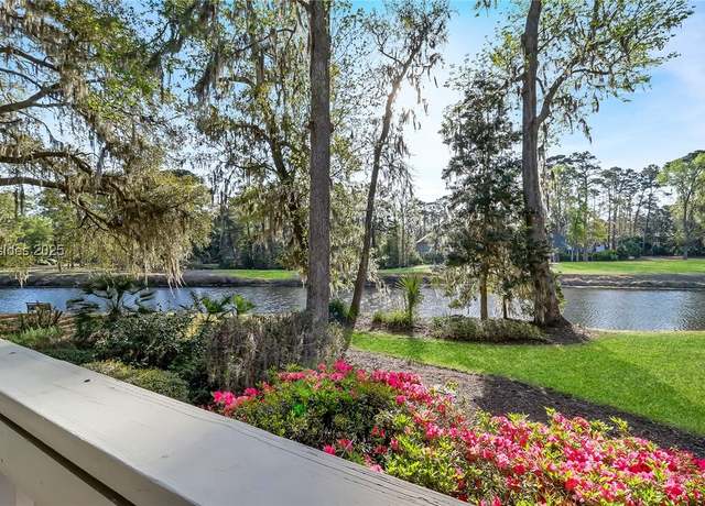 Property at 8 Tombee Ct, Hilton Head Island, SC 29928, 4 beds, 4.5 baths