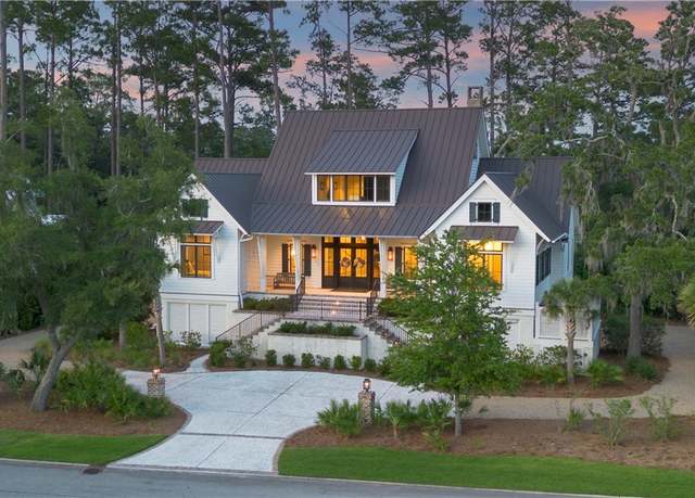 Property at 245 Davies Rd, Bluffton, SC 29910, 5 beds, 5.5 baths