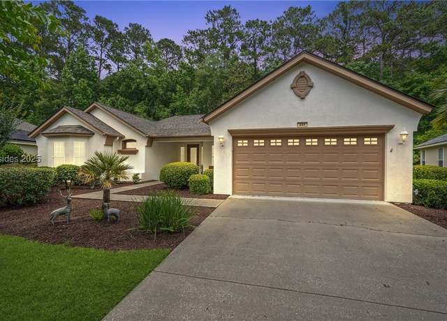 Property at 223 Hampton Cir, Bluffton, SC 29909, 2 beds, 2 baths