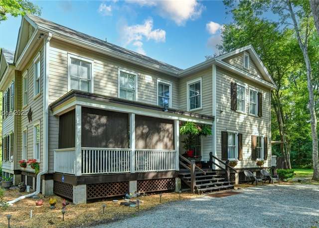 Property at 201 Mccormack Ave, Ridgeland, SC 29936, 3 beds, 3 baths