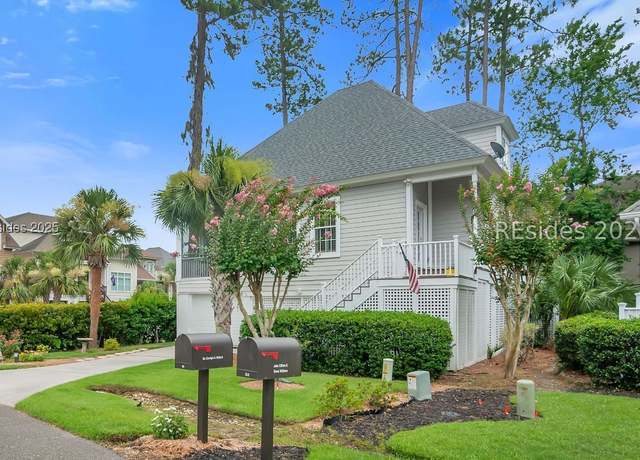 Property at 56 Royal Pointe Dr, Hilton Head Island, SC 29926, 3 beds, 2 baths
