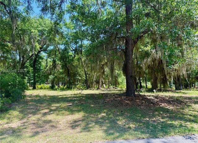 Property at 25 Carnoustie Ct, Daufuskie Island, SC 29915