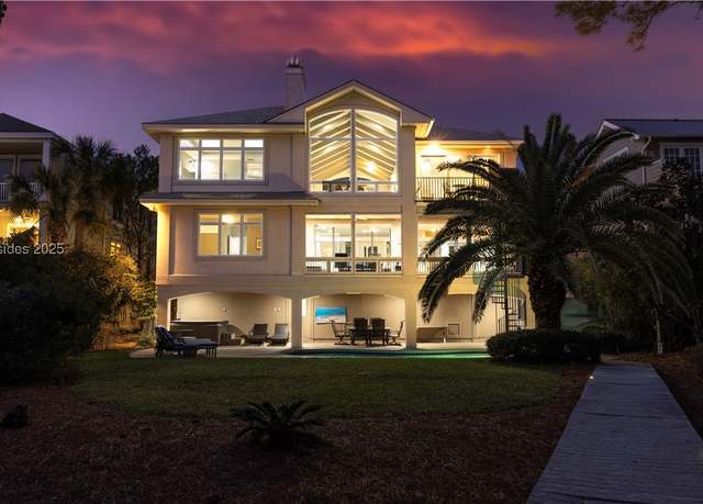 Property at 12 Cassina Ln, Hilton Head Island, SC 29928, 5 beds, 5.5 baths
