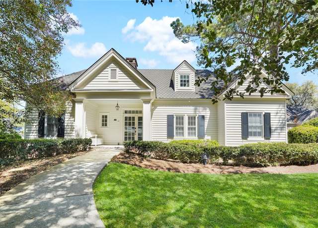 Property at 20 E Cottage Cir, Bluffton, SC 29910, 5 beds, 4 baths