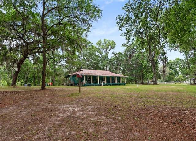 Property at 6747 Purrysburg Rd, Hardeeville, SC 29927, 3 beds, 2 baths