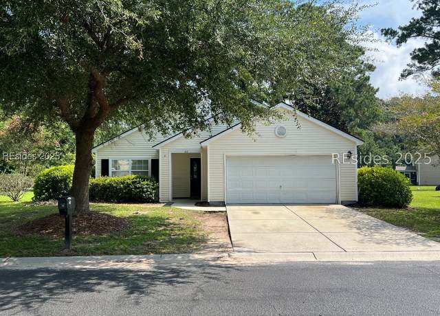 Property at 102 Pine Ridge Dr, Bluffton, SC 29910, 3 beds, 2 baths