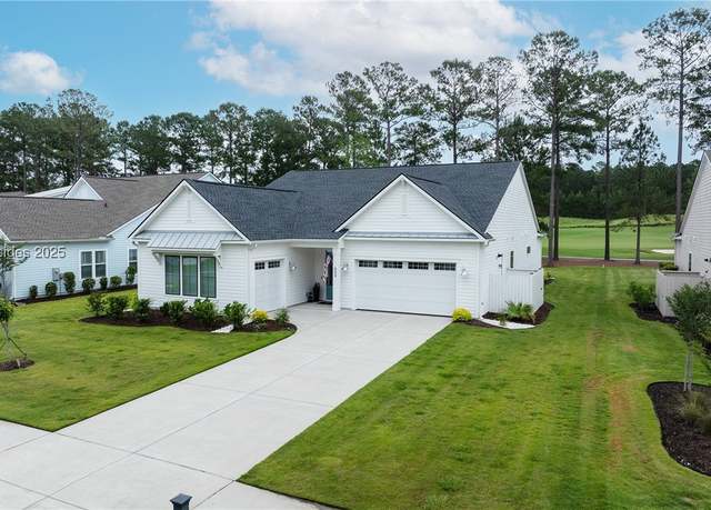 Property at 504 Laurel Oak Ave, Hardeeville, SC 29927, 3 beds, 3 baths