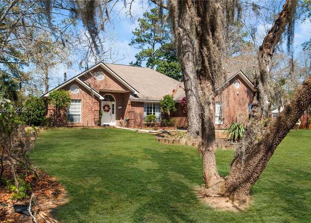 Property at 1101 Beavers Den, Beaufort, SC 29902, 3 beds, 2 baths