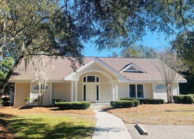 Property at 6 Aberdeen Ct, Hilton Head Island, SC 29926, 3 beds, 3 baths