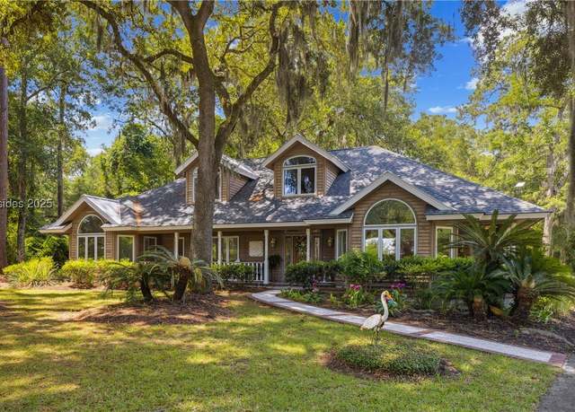 Property at 174 Alljoy Rd, Bluffton, SC 29910, 4 beds, 3.5 baths