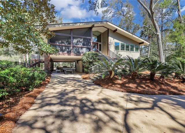 Property at 34 W Beach Lagoon Rd, Hilton Head Island, SC 29928, 4 beds, 5.5 baths