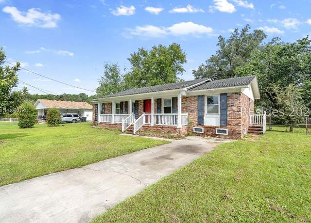 Property at 2703 Southside Blvd, Beaufort, SC 29902, 4 beds, 2 baths
