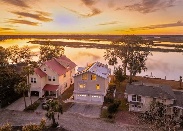 Property at 22 Kirk Bluff Rd, Bluffton, SC 29910, 4 beds, 4 baths