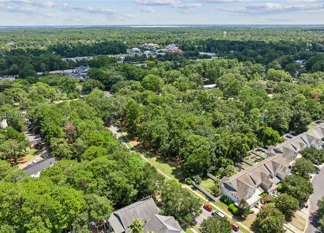 Property at 33 9th Ave, Bluffton, SC 29910