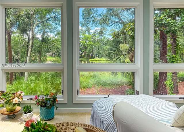 Property at 281 Moss Creek Dr, Hilton Head Island, SC 29926, 3 beds, 2 baths