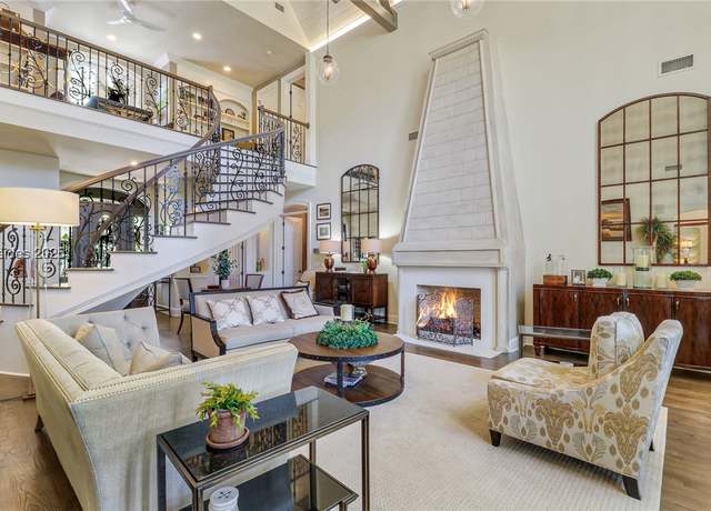 Property at 17 Bayley Rd, Bluffton, SC 29910, 4 beds, 5 baths