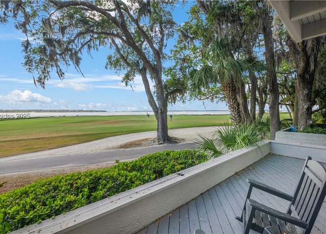 Property at 18 Genoa Ct, Hilton Head Island, SC 29928, 2 beds, 2.5 baths