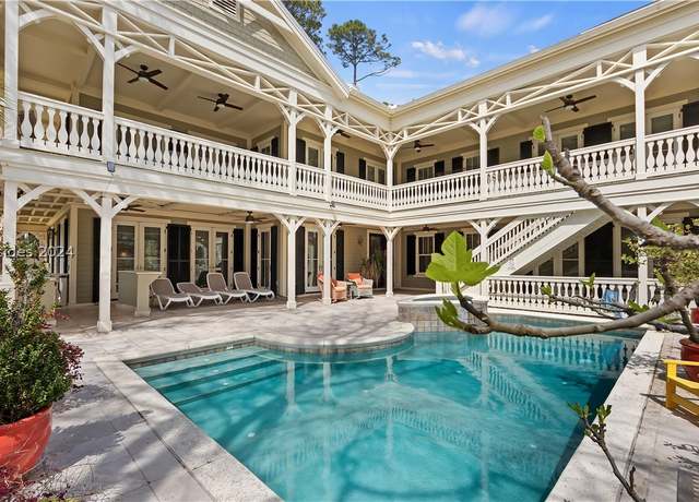 Property at 3 Armada, Hilton Head Island, SC 29928, 6 beds, 6.5 baths