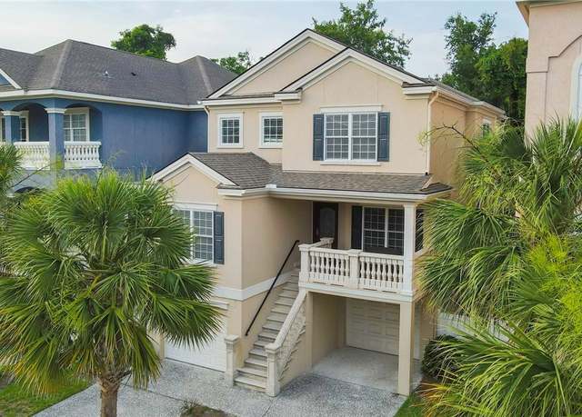 Property at 32 Crabline Ct, Hilton Head Island, SC 29928, 5 beds, 4 baths