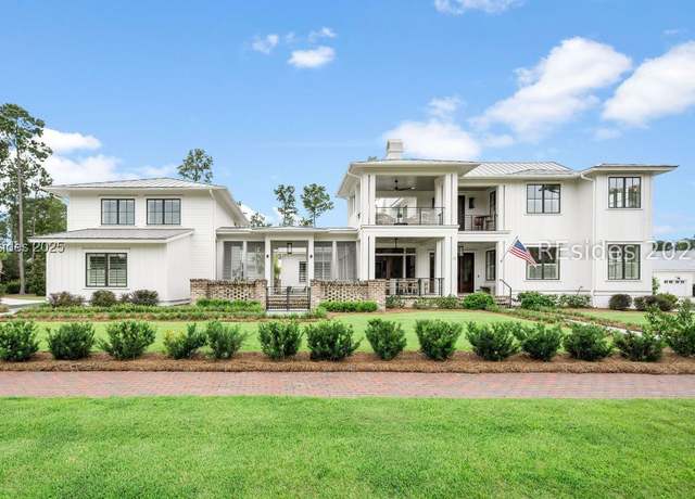 Property at 31 Hunting Lodge Rd, Bluffton, SC 29910, 4 beds, 4.5 baths
