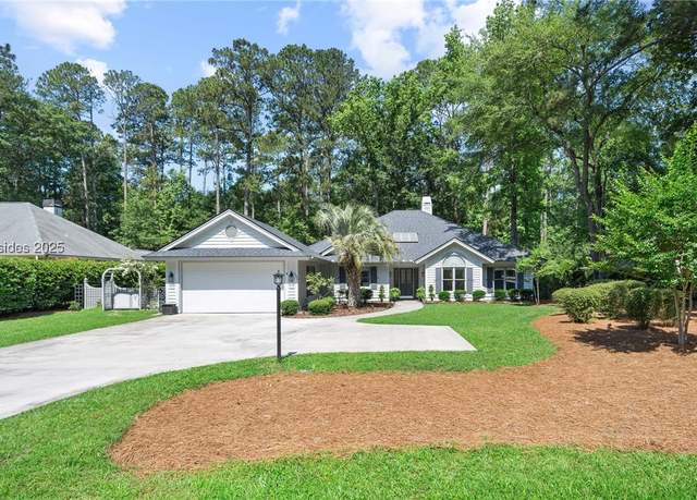 Property at 197 White Oaks Cir, Bluffton, SC 29910, 3 beds, 2 baths