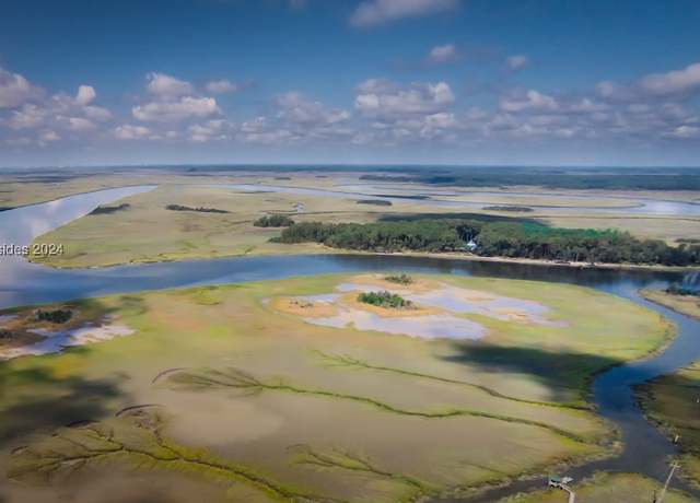 Property at 13 Governors Pt, Daufuskie Island, SC 29915