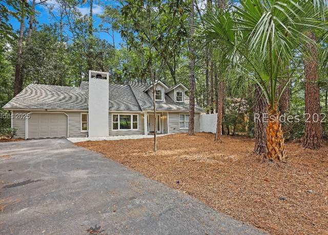 Property at 1 Arrow Wood Rd, Hilton Head Island, SC 29926, 3 beds, 2.5 baths