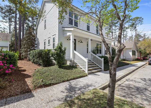 Property at 28 Tabby Shell Rd, Bluffton, SC 29910, 4 beds, 3.5 baths