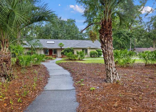 Property at 10 Teal Ln, Hilton Head Island, SC 29926, 3 beds, 3 baths