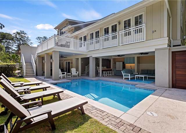 Property at 39 Oak Ct, Hilton Head Island, SC 29928, 5 beds, 6 baths