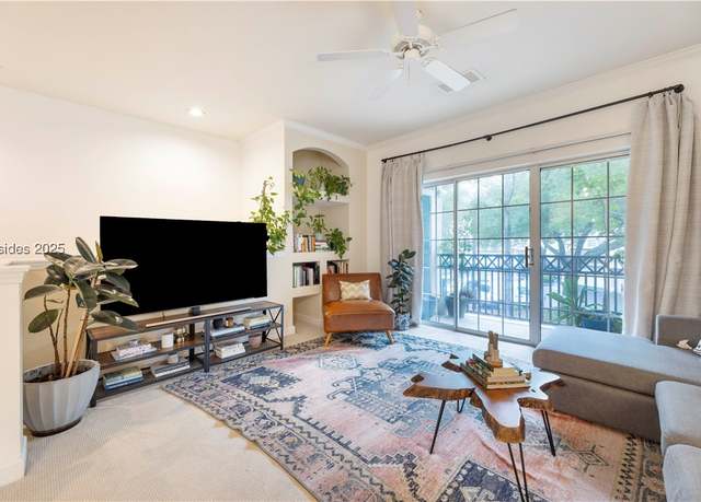 Property at 4 Indigo Run Dr #2010, Hilton Head Island, SC 29926, 1 bed, 1 bath