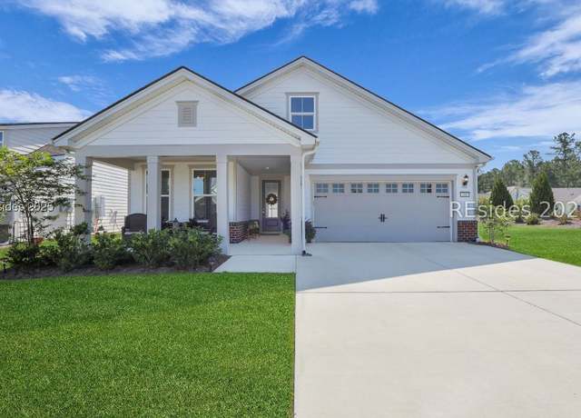 Property at 40 Oyster Aly, Bluffton, SC 29909, 3 beds, 2.5 baths
