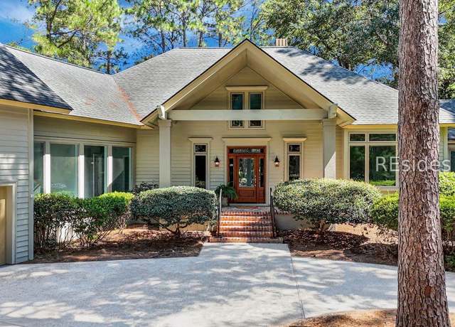 Property at 8 Long Leaf Ln, Hilton Head Island, SC 29926, 3 beds, 3.5 baths