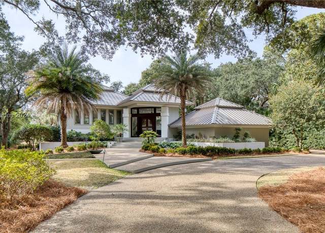 Property at 29 Baynard Park Rd, Hilton Head Island, SC 29928, 5 beds, 5.5 baths