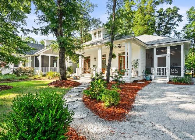 Property at 86 Patina Dr, Beaufort, SC 29907, 2 beds, 2 baths