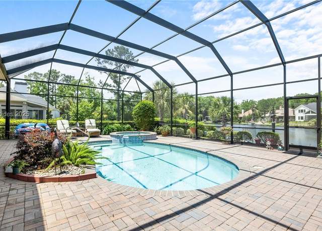 Property at 10 Anchor Bay Ct, Bluffton, SC 29910, 4 beds, 4 baths