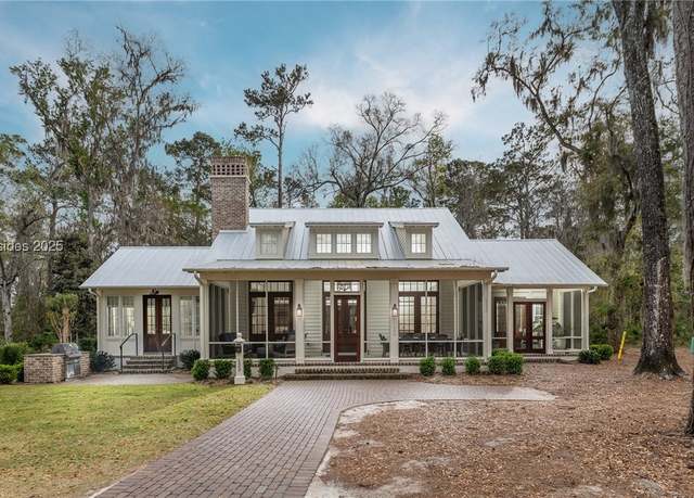 Property at 123 August Ln, Bluffton, SC 29910, 4 beds, 4.5 baths