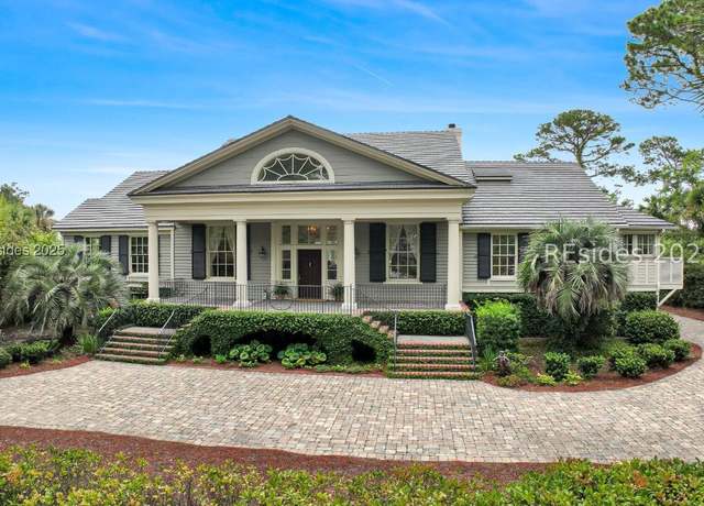 Property at 46 Gull Point Rd, Hilton Head Island, SC 29928, 4 beds, 3.5 baths