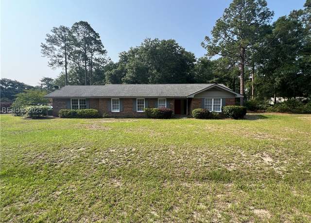 Property at 377 Mcteer Ave, Ridgeland, SC 29936, 3 beds, 2 baths