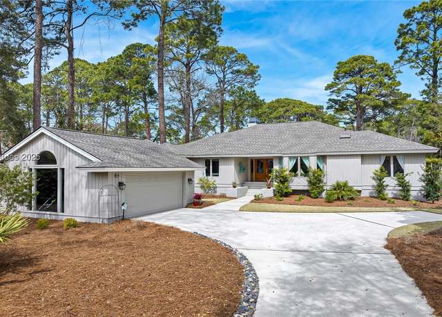 Property at 52 Club Course Dr, Hilton Head Island, SC 29928, 3 beds, 2.5 baths