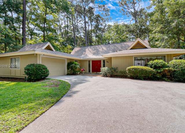 Property at 30 Pineland Rd, Hilton Head Island, SC 29926, 3 beds, 2 baths