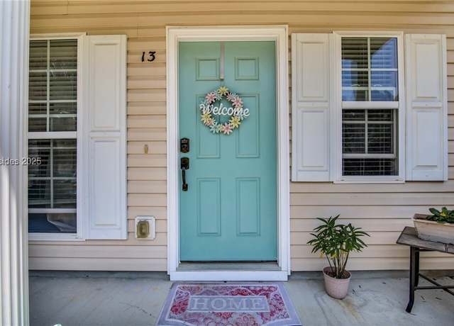Property at 13 Running Oak Dr, Bluffton, SC 29910, 2 beds, 2.5 baths