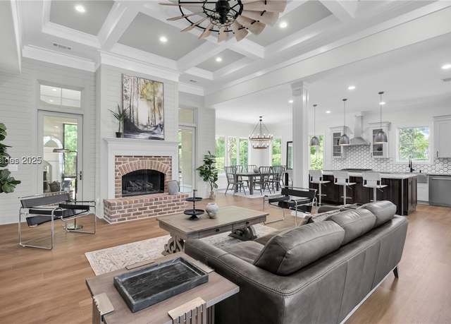 Property at 159 Farnsleigh Ave, Bluffton, SC 29910, 5 beds, 5.5 baths