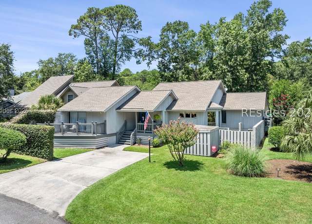 Property at 2 Fawn Ln, Hilton Head Island, SC 29928, 3 beds, 2 baths